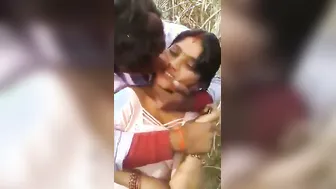 Village Wife Fucking Outdoors Caught On Camera In Private Moment