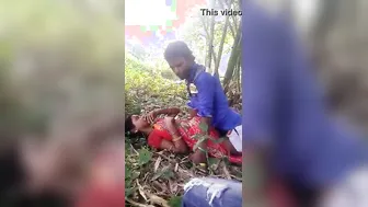 Village Slut Meeting Her Client Outdoors For Quick Outdoor Session