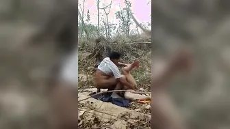 Horny Lovers Fucking Deep In The Forest In Homemade Village Scandal