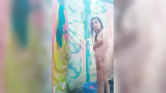 Young GF Bathing Naked Filming Herself For BF At Home