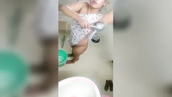 Slutty Babe Touching Herself Naked In Viral Homemade Selfie Footage