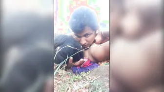 Lovers Fucking In Deserted Field Caught On Camera In Leaked Footage