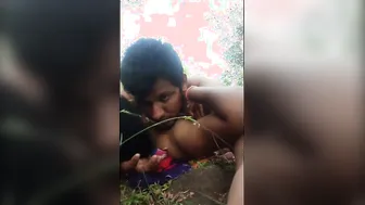 Lovers Fucking In Deserted Field Caught On Camera In Leaked Footage