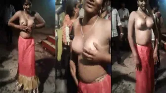 Desi Babe Dancing Topless Teasing Her BF At Home Tonight