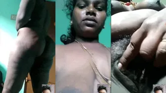 Tamil Aunty Spreading Her Fat Ass Showing Pussy On Private Cam