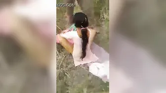 Village Married Woman Fucking Outdoors Caught On Tape