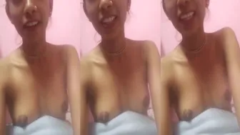 Petite Tamil GF Revealing Her Perky Boobs In Mms Video