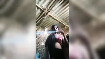 Tamil GF Stripping Naked And Teasing In Homemade Clip