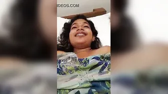 Desi Tamil GF Caught On Leaked Mms Showing Her Pussy