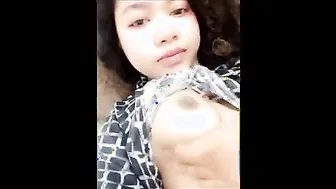 Desi Teen Flashing Her Boobs To BF On Video Chat