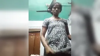 Tamil Babe Topless Talking Dirty During Late Night Video Call