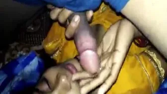 Village GF Giving Sloppy Blowjob At Midnight Mms