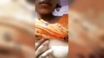 College Girl Getting Wild In Her Dorm Making Her First Mms Leak