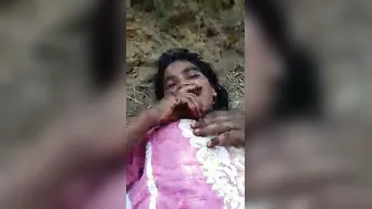 Village Lovers Fucking Outdoors Their Private Mms Leaked Online