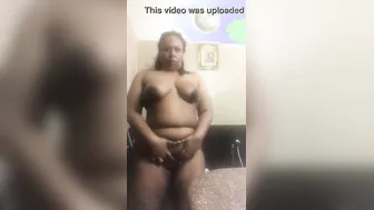 Aunty Recording Nude Selfie Video For Her Secret BF