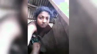 Village Girl From Bengal Recording Nude Selfie For BF