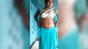 Married Woman Showing Her Pussy To Hubby's Friend On Camera