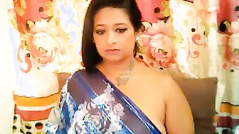 Curvy Bhabhi Stripping And Teasing During Late Night Show