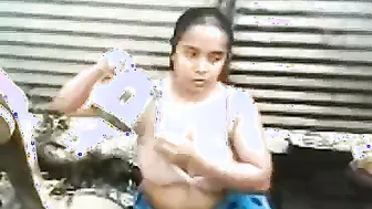 Desi Babe Filming Herself Naked In Bathroom Getting All Wet