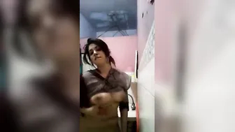 Sexy GF Flashing Her Perfect Tits To Make Your Dick Throb