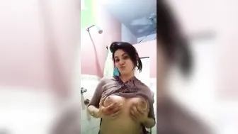 Sexy GF Flashing Her Perfect Tits To Make Your Dick Throb