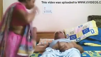 Mature Desi Maid Pleasing House Owner With Her Mouth Skills