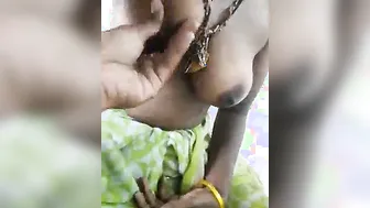 Busty Tamil Maid Showing Off Her Bare Breasts To Her Boss Today