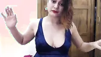 Curvy Indian GF Touching Herself In The Shower On Video