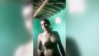 GF Showing Off Her Naked Body On Webcam For BF