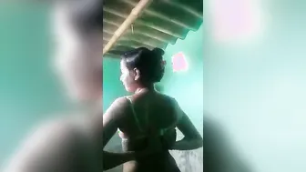 GF Showing Off Her Naked Body On Webcam For BF