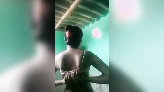 GF Showing Off Her Naked Body On Webcam For BF