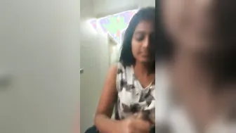 GF Giving Her BF A Handjob Filmed On His Phone