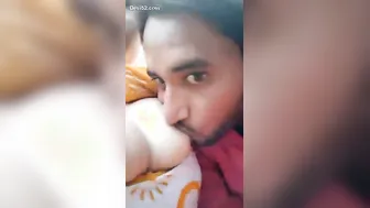 Desi Babe Getting Her Big Boobs Sucked In The Park After Dark