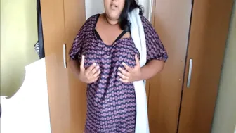 Thick Stripper Undressing For Webcam Showing Everything Off