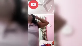 Busty Tamil Aunty Changing Clothes Caught Undressing On Hidden