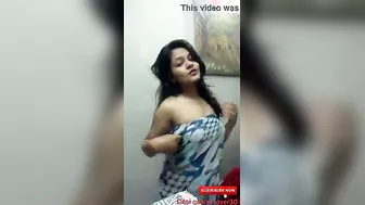 Young GF Exposing Herself During Late Night Video Call