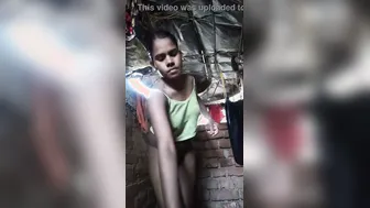 Dark Skinned Village Beauty Spreading Pussy Lips On Webcam