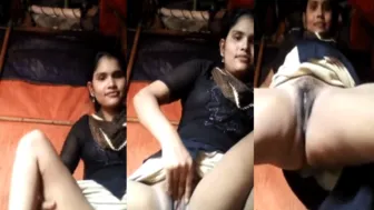 Married Bhabhi From Village Showing Wet Pussy In Leaked Mms Clip