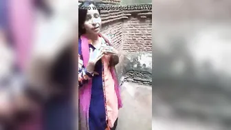 Village GF Flashing Her Big Boobs Outdoors For Her Man