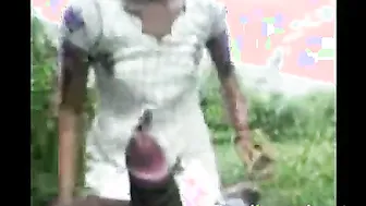 Village Lovers Fucking Outdoors In The Fields Caught On Camera