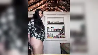 South Indian Auntie Showing Off Her Big Melons And Thick Body