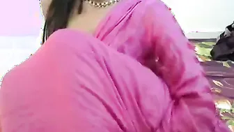 Married Bhabhi Teasing Online Friend Showing Her Curves On Cam