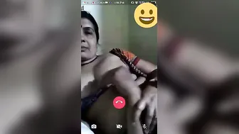 Mature Bhabhi Getting Naked On Video Call Recorded And Leaked