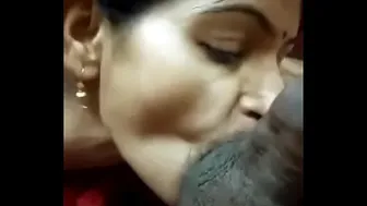 Young Married Woman From Kerala Giving Incredible Head To Her Man