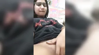 Horny GF Touching Herself On Cam Making Him Watch Closely