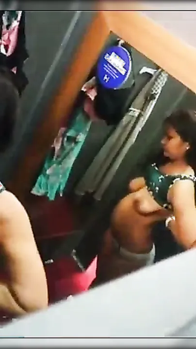 Hidden Cam Catches Desi Girl Changing In Trial Room Undressing