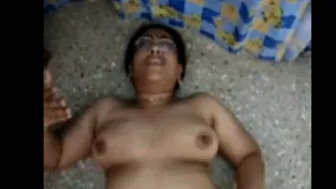 Mature Aunty Moaning Loud Getting Fingered By Younger Neighbor