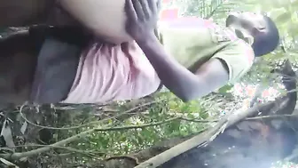 Bengali GF Fucking Outdoors In The Jungle Hideaway