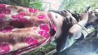 Bengali GF Fucking Outdoors In The Jungle Hideaway