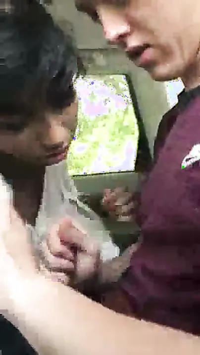 Nri Babe Sucking Her BF In The Backseat After Party